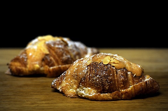 almond